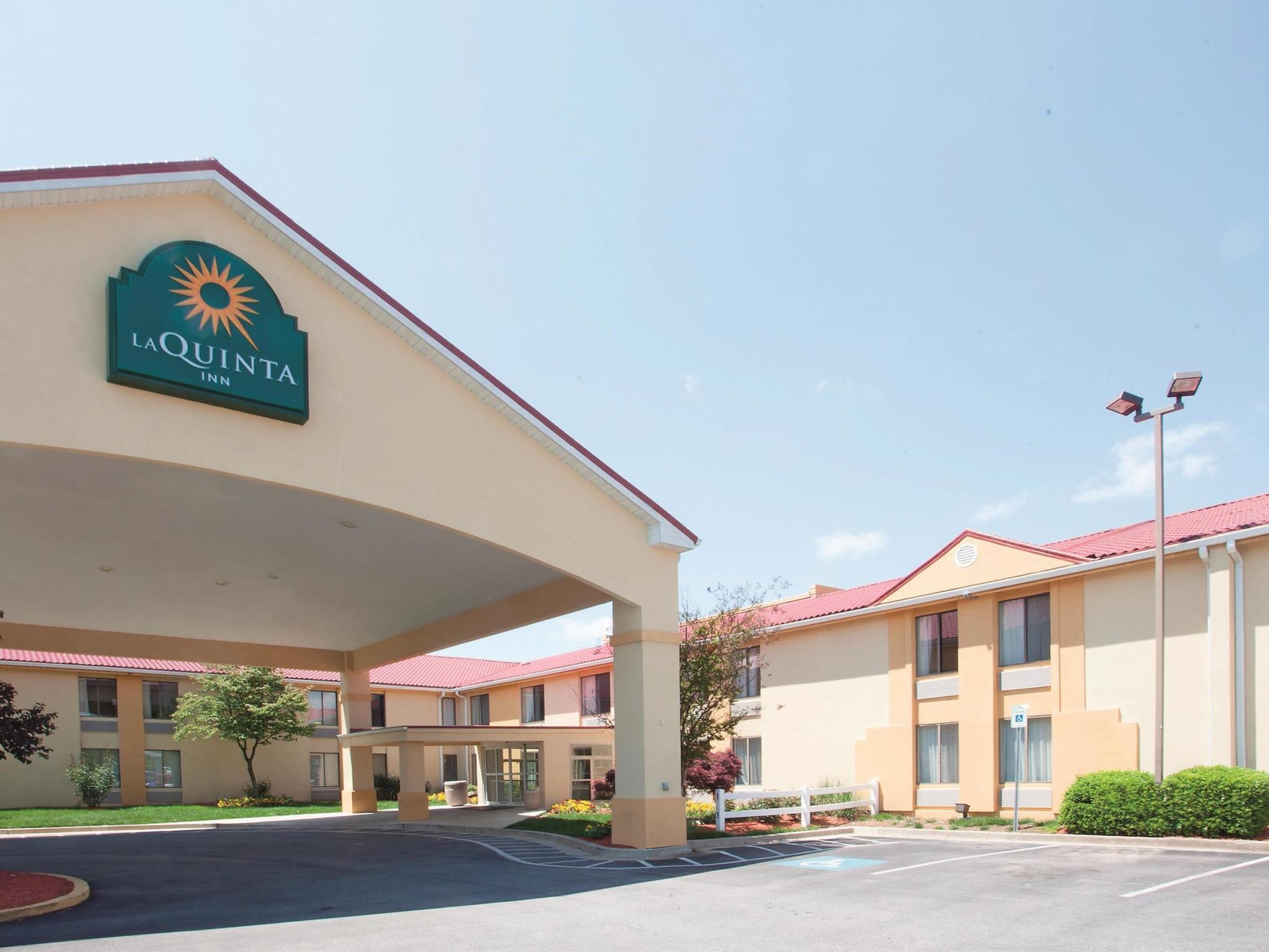 La Quinta Inn By Wyndham Waldorf Eksteriør billede